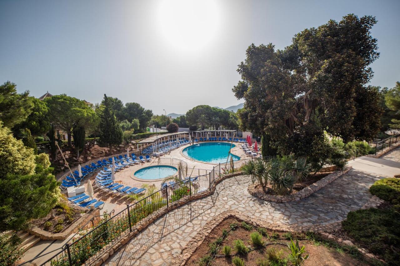 Ona Lomas Village - Club