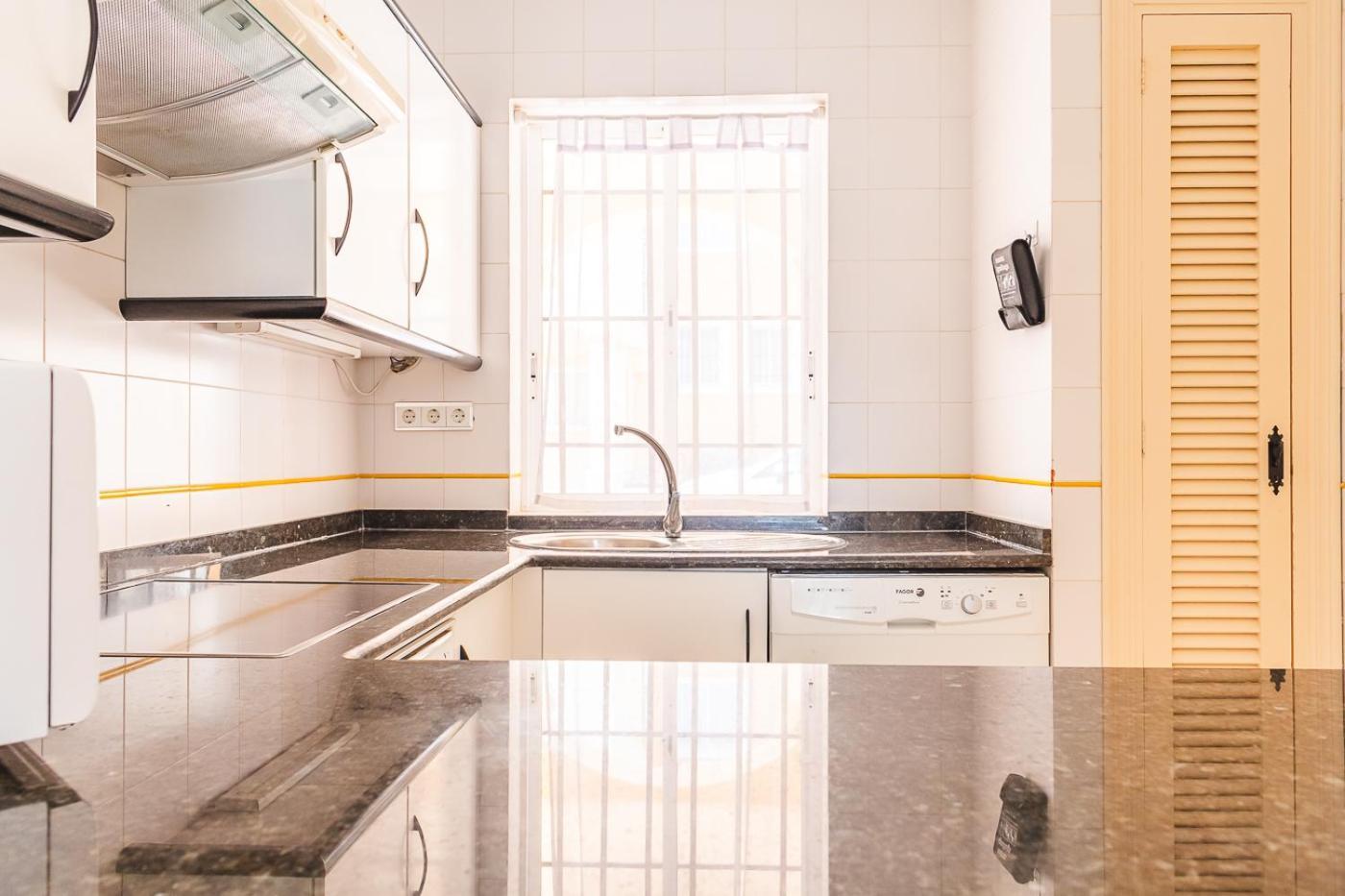 Hotel apartamentowy Ona Lomas Village - Club 3*