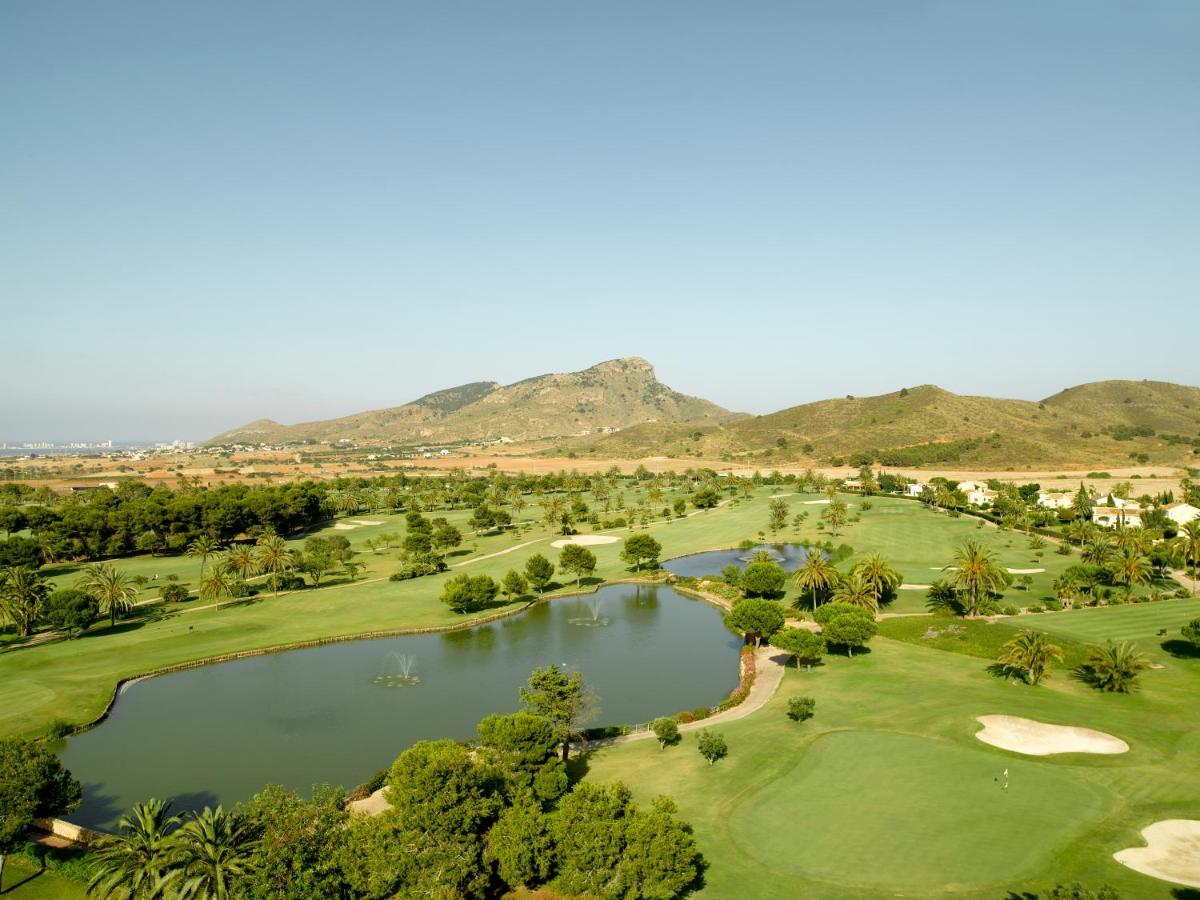Apartahotel Lomas Village – Luxury La Manga del Mar Menor