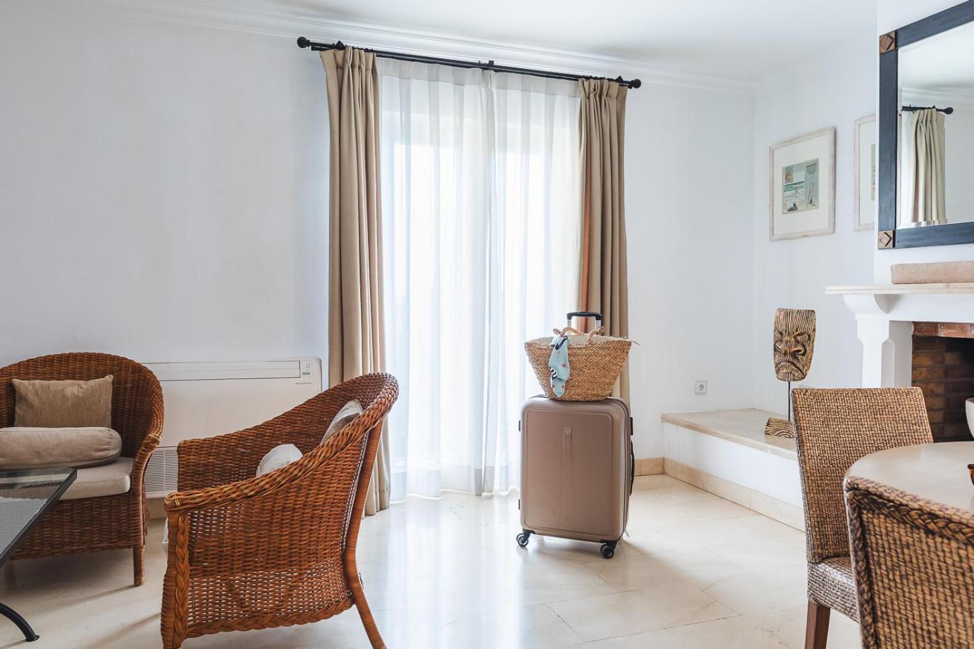 Lomas Village – Luxury